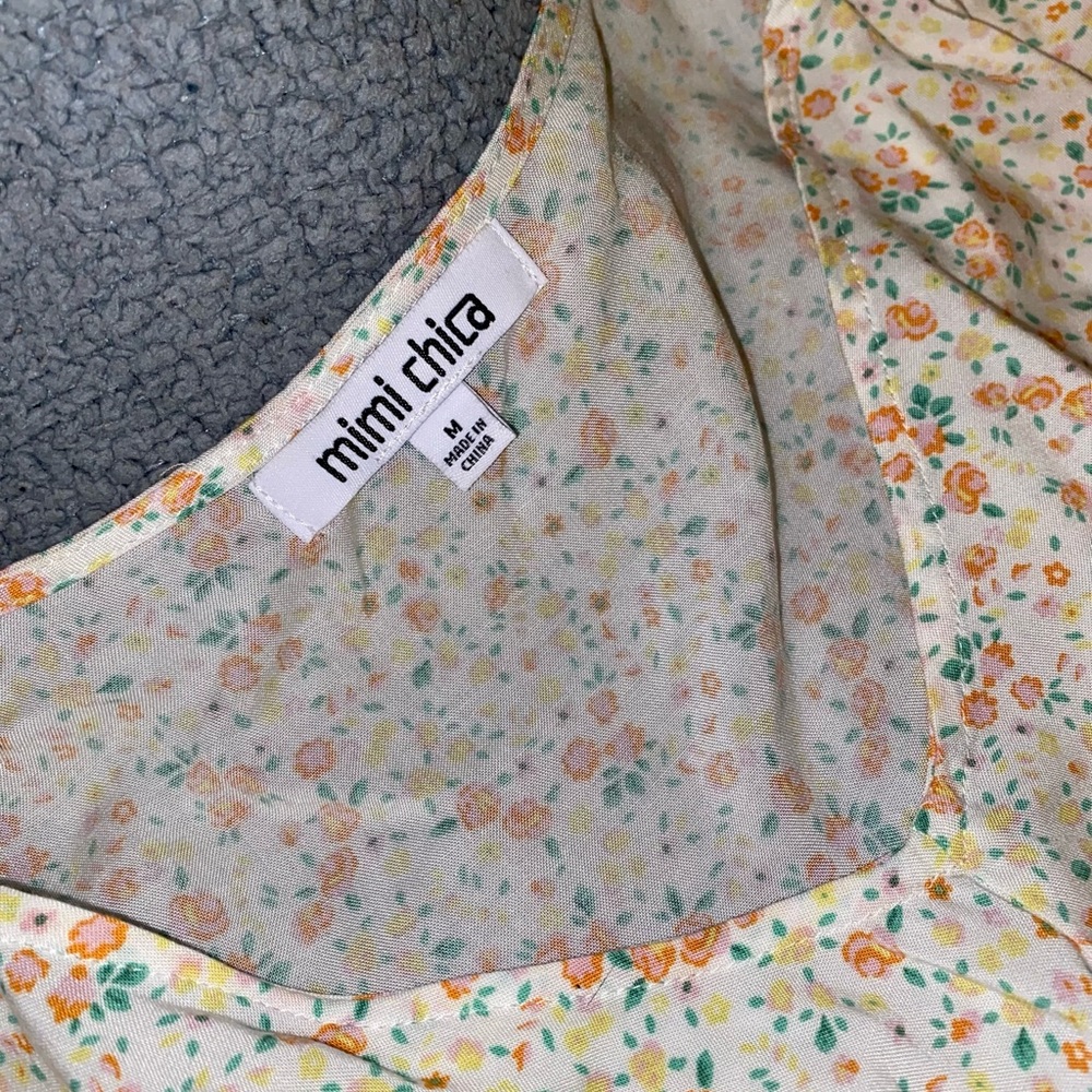 Adorable floral print shirt & skirt matching set medium